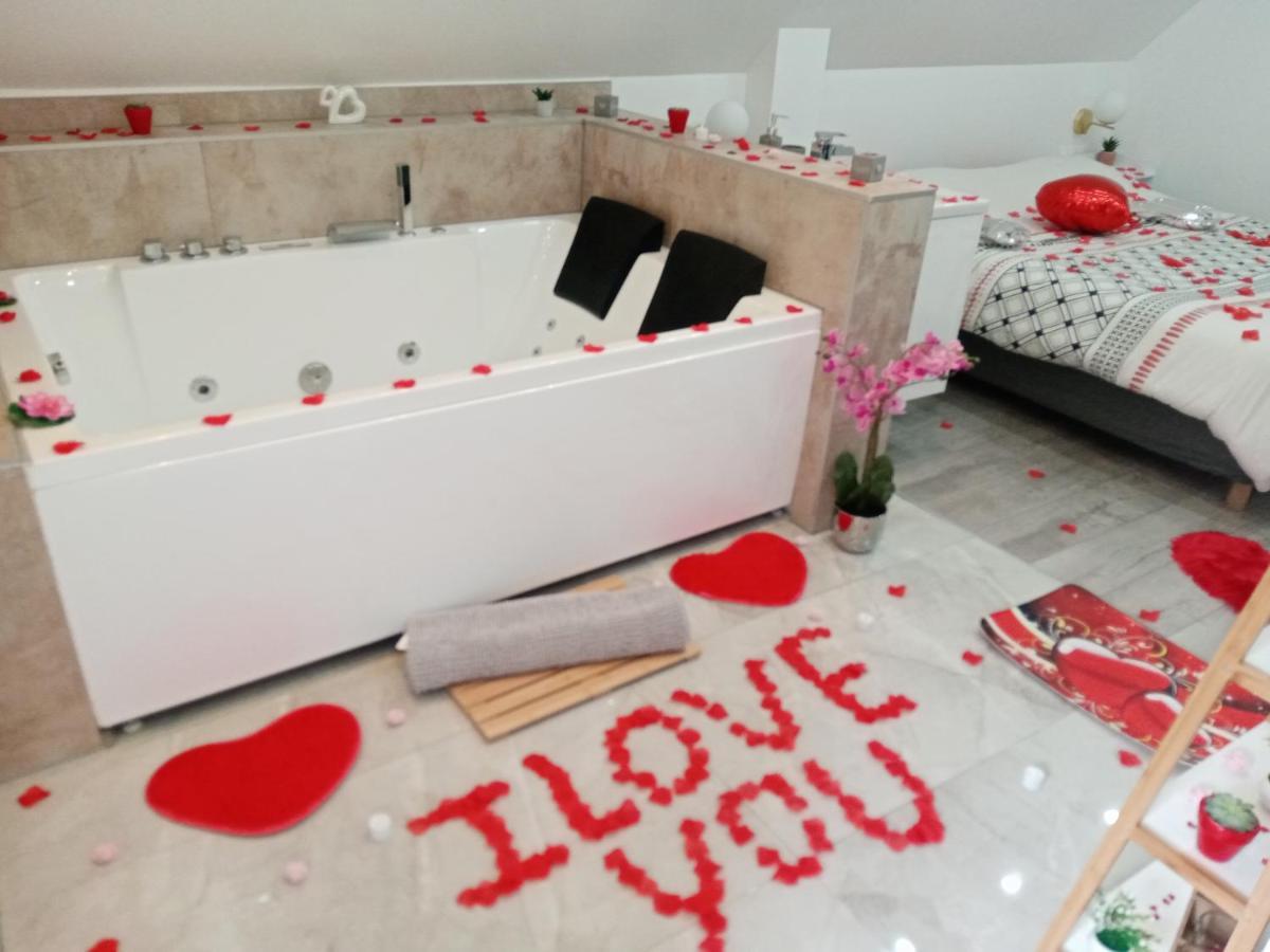 Studio Jacuzzi Au Centre Colmar Exteriér fotografie